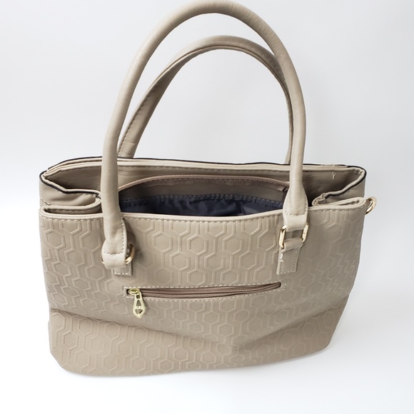 Bundle Dress and Handbag - Picture 5 of 8